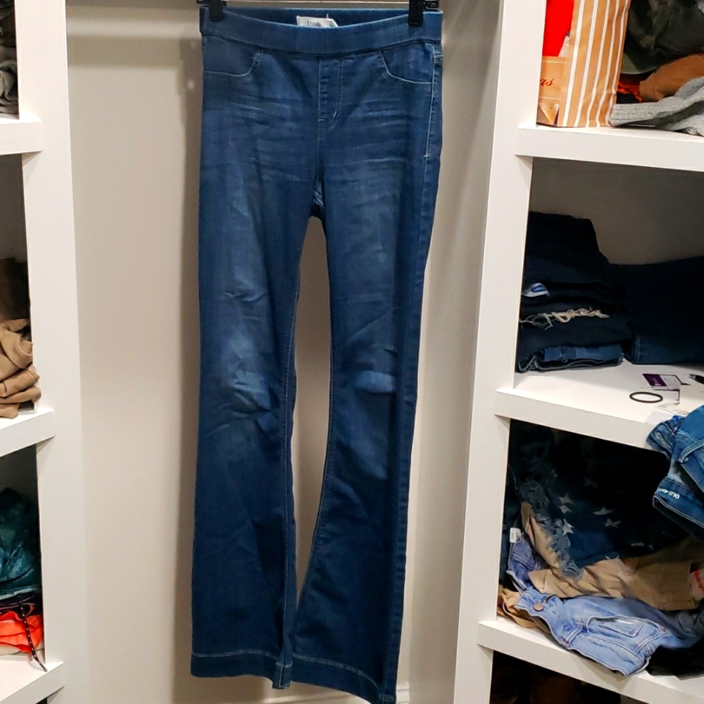 High rise blue jeans